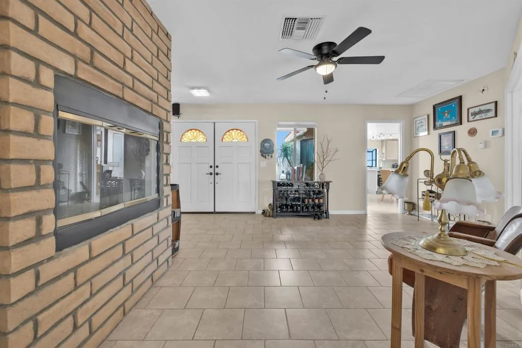 https://cdn.realtyfeed.com/cdn/127/306537797/1df1db6a62fd259ca97b0f2846065f87.webp
