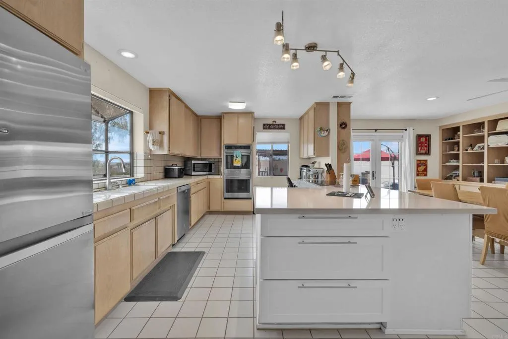 https://cdn.realtyfeed.com/cdn/127/306537797/a700fc23102ef8f6a61c49a26d54dd56.webp