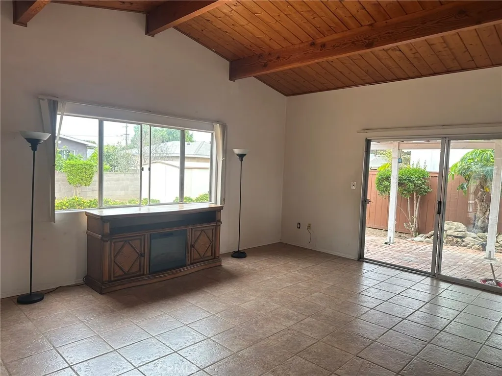 https://cdn.realtyfeed.com/cdn/127/306537849/6a9b3826170f3b6527972093798297c9.webp