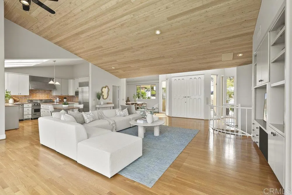 https://cdn.realtyfeed.com/cdn/127/306538026/b0a8817934434cfefb8b418d5a27e000.webp