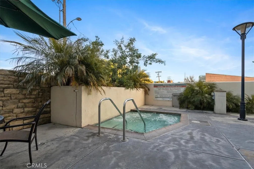 https://cdn.realtyfeed.com/cdn/127/306538030/16eb2e0e32a14dced9cf96b0728c6853.webp