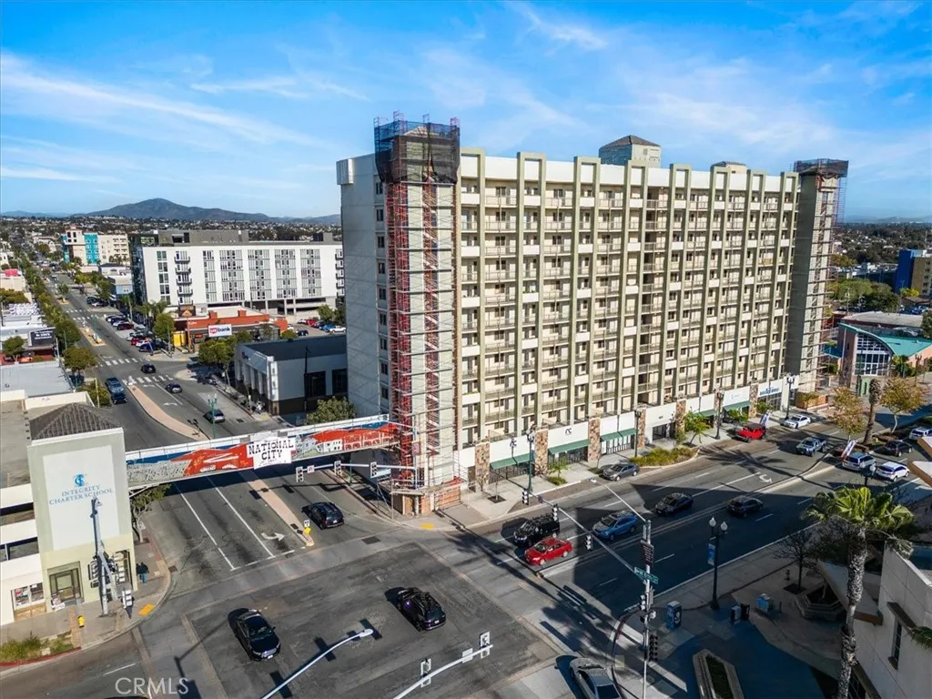 https://cdn.realtyfeed.com/cdn/127/306538030/3f207f3b3ead81406431d281cfa7a0a4.webp