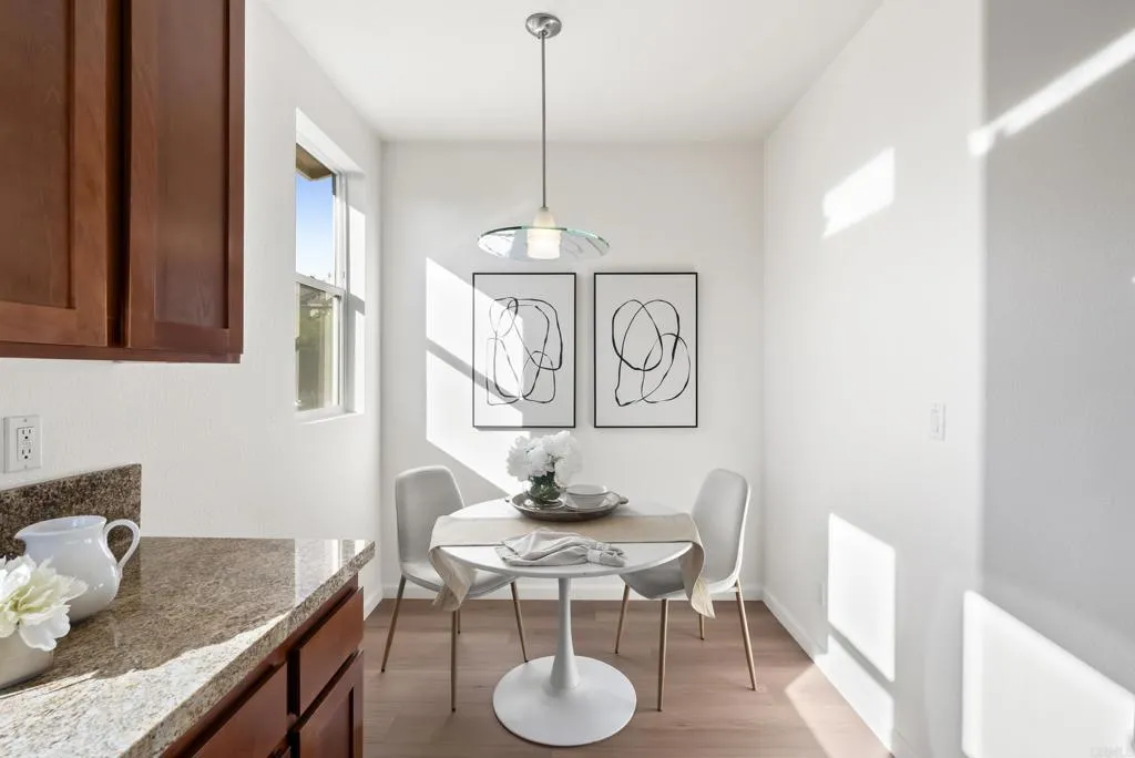 Photo #7: NDP2508785 Listing: Photo #7