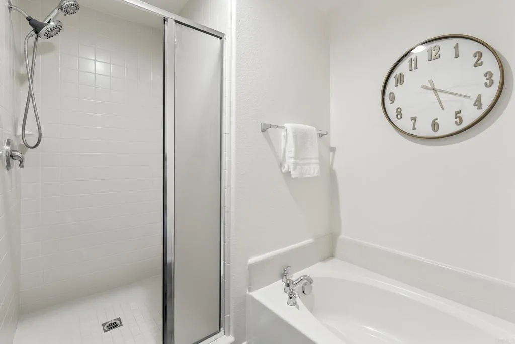 https://cdn.realtyfeed.com/cdn/127/306538168/83d16cf7525ce12c28a07d5ad44855a3.webp