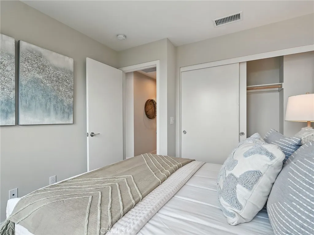 https://cdn.realtyfeed.com/cdn/127/306538187/07a11f67fce6a853aadc600648a2a5f0.webp