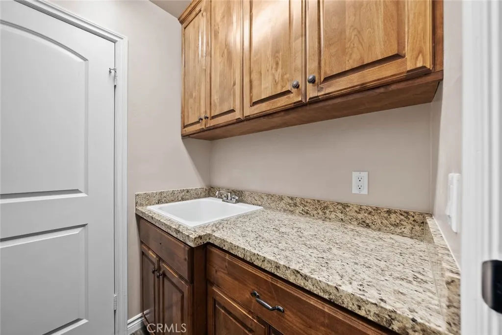 https://cdn.realtyfeed.com/cdn/127/306538216/6f9a9c482f28c3518a5c9b465bb7fb45.webp