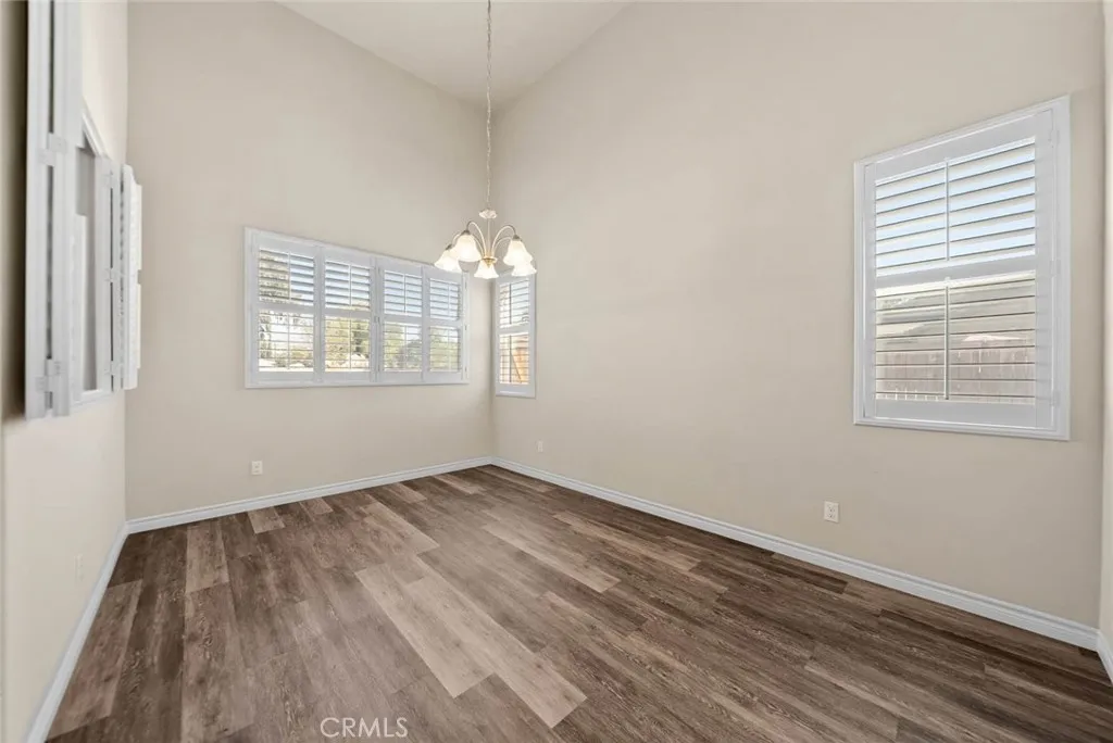 https://cdn.realtyfeed.com/cdn/127/306538216/967586fb52c79b8e0ac619a1a7807147.webp