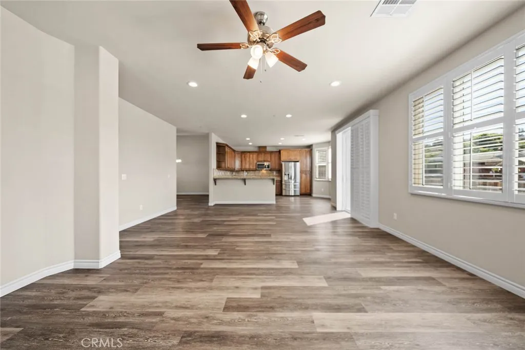 https://cdn.realtyfeed.com/cdn/127/306538216/c8290e349da3cf3993106a5eb360f223.webp