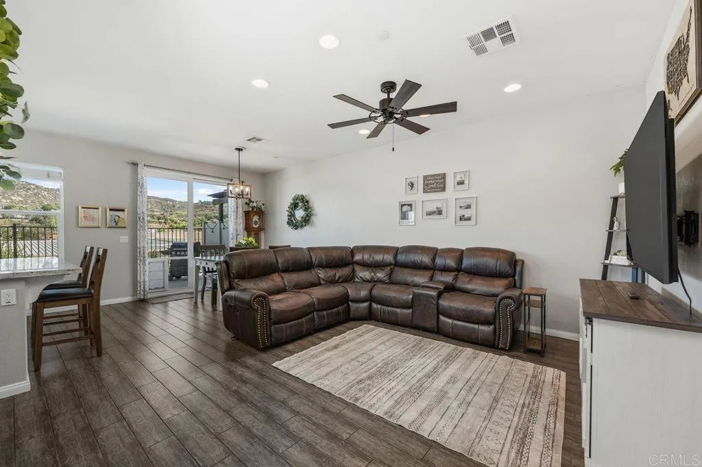 Photo #3: PTP2506866 Listing 