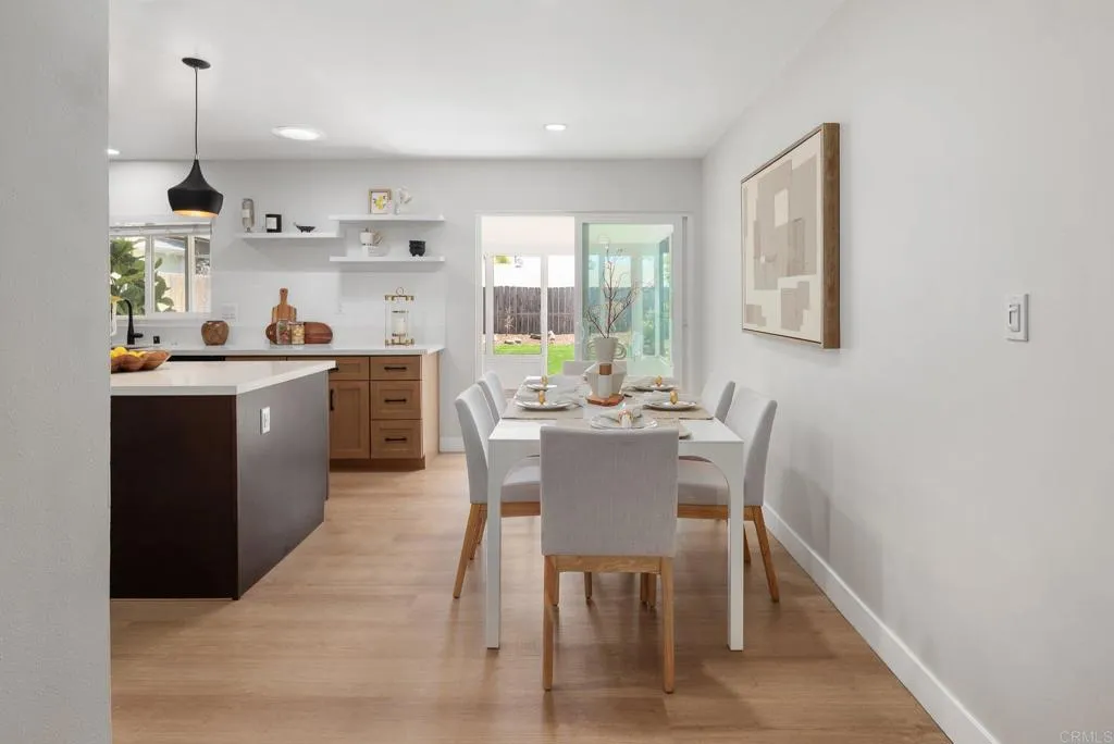 https://cdn.realtyfeed.com/cdn/127/306538293/ffb612194293b55a5318c3f76b7d8003.webp