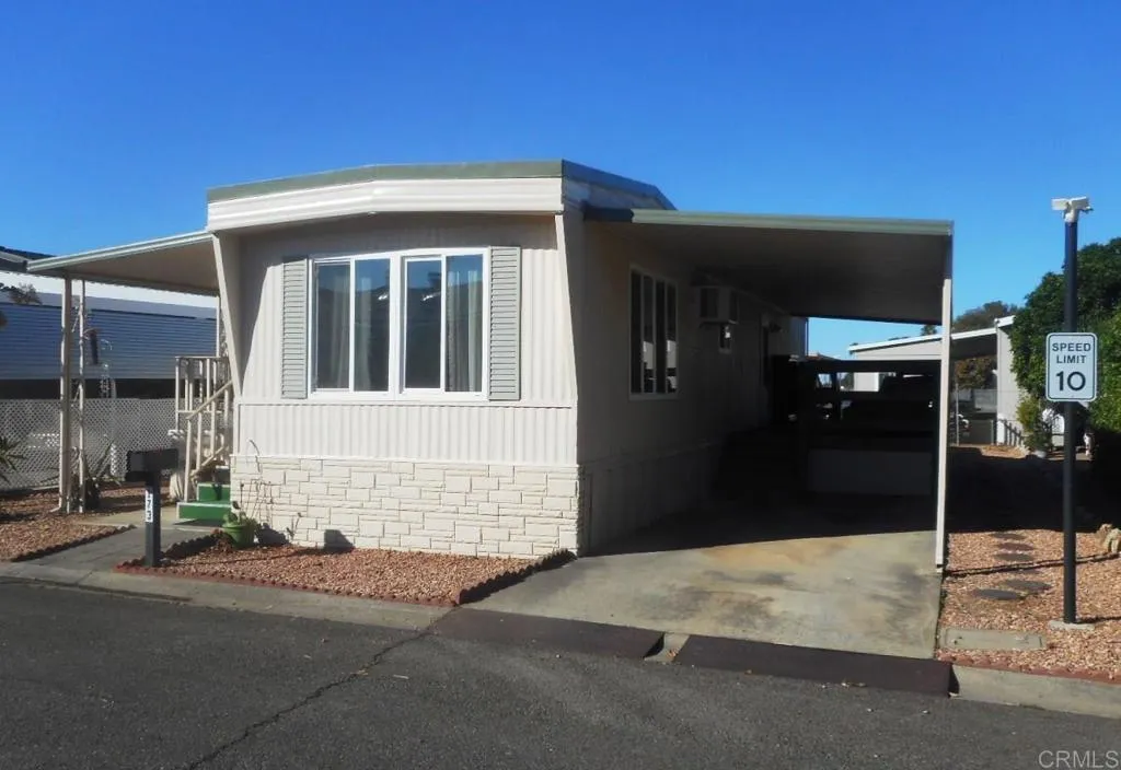 https://cdn.realtyfeed.com/cdn/127/306538323/c23caeb0698be090e52bb7dd25da6331.webp