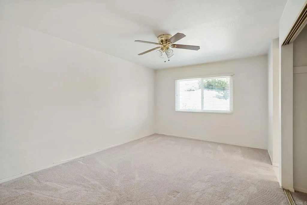 https://cdn.realtyfeed.com/cdn/127/306538379/da86584ebbaf9bd2c0afbcc9c4e5767d.webp