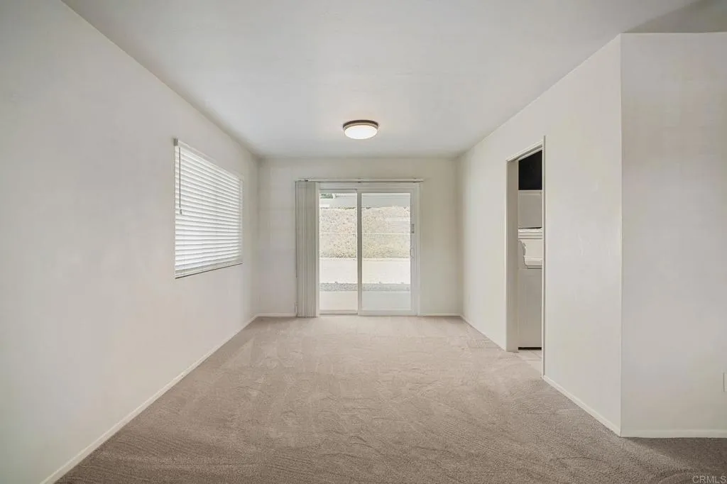 https://cdn.realtyfeed.com/cdn/127/306538379/f4c6c21bcc6e6cd806c7a9c5b830471c.webp