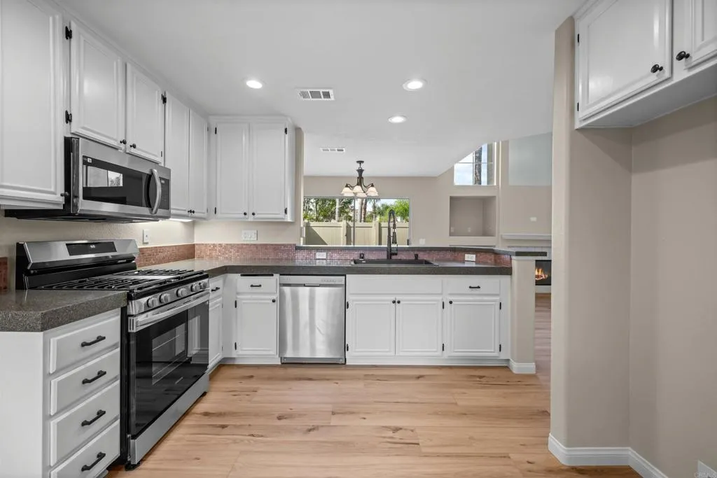 Photo #5: NDP2508794 Listing 