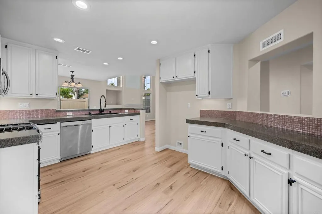 Photo #6: NDP2508794 Listing 