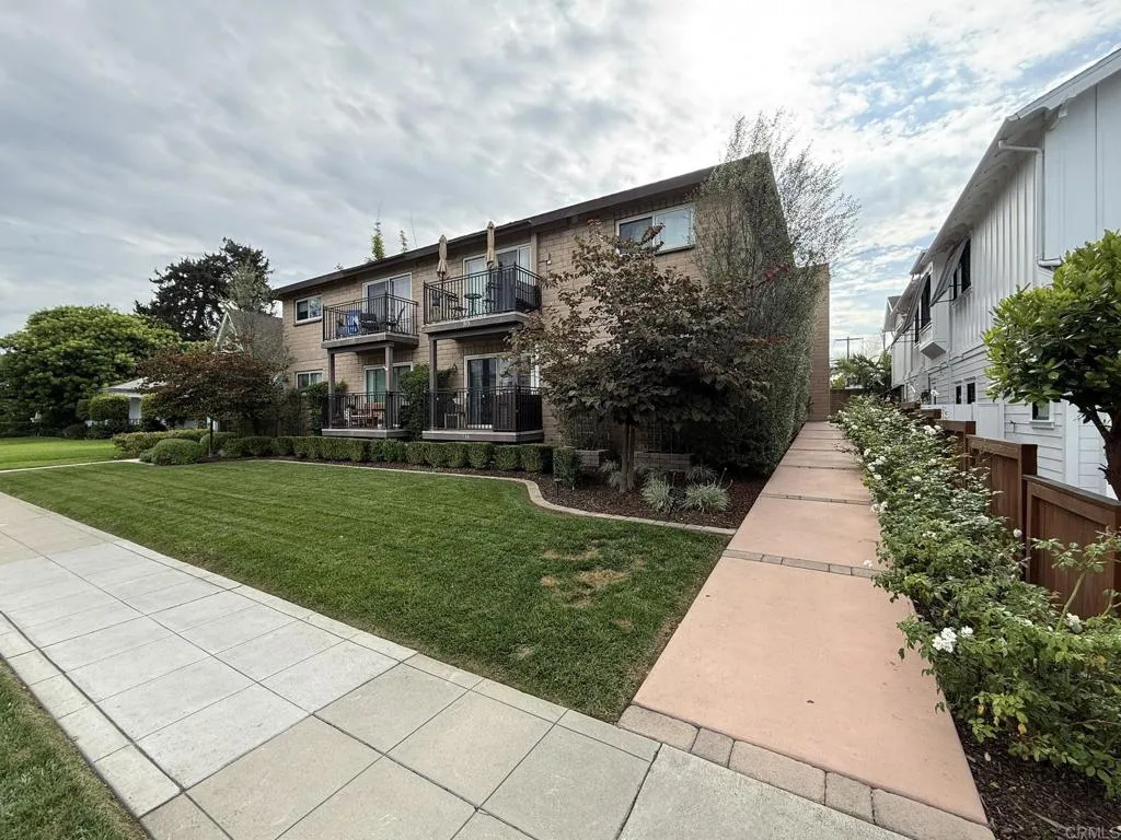 https://cdn.realtyfeed.com/cdn/127/306538447/0929fd8ee96e08fc65c2604b51f85fa1.webp