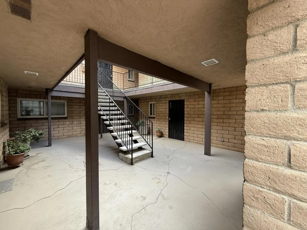 https://cdn.realtyfeed.com/cdn/127/306538447/5a50a3d68332935769906b0c95ce8b90.webp