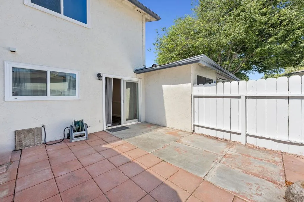 https://cdn.realtyfeed.com/cdn/127/306538459/f5bbbea51afa04836363065b765ddcd7.webp