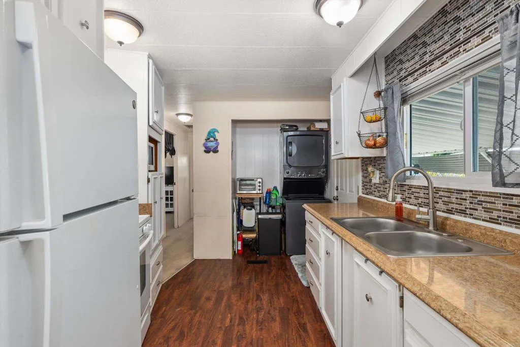 https://cdn.realtyfeed.com/cdn/127/306538508/1d23c8d8460c94266aadaf550ad3775b.webp