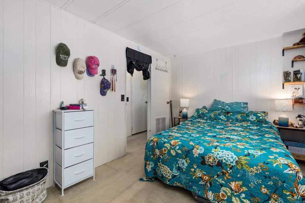 https://cdn.realtyfeed.com/cdn/127/306538508/6fe0c3bf9fd3b00aa3b7f03092642803.webp