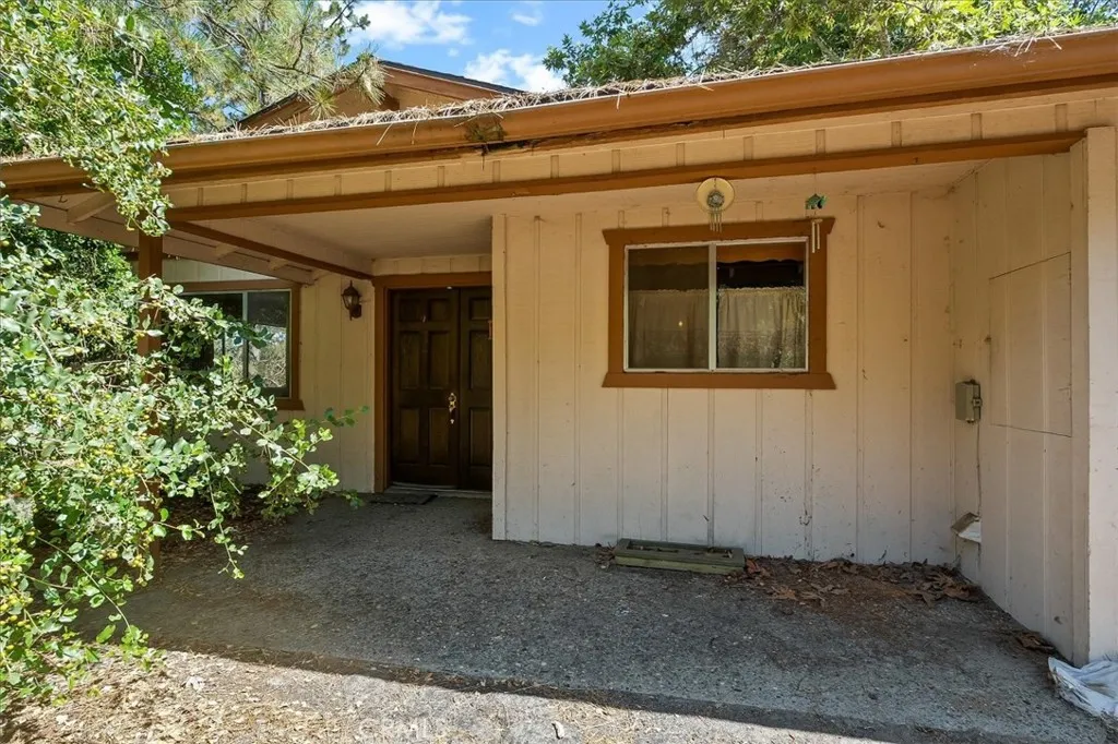 39775 Pine Ridge Road, Oakhurst, CA 93644 - Photo 2 of 35, Oakhurst, CA