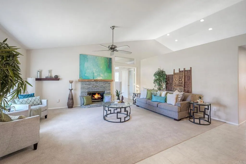https://cdn.realtyfeed.com/cdn/127/306538591/c98ed903be50303655d9c2219a1b64c3.webp