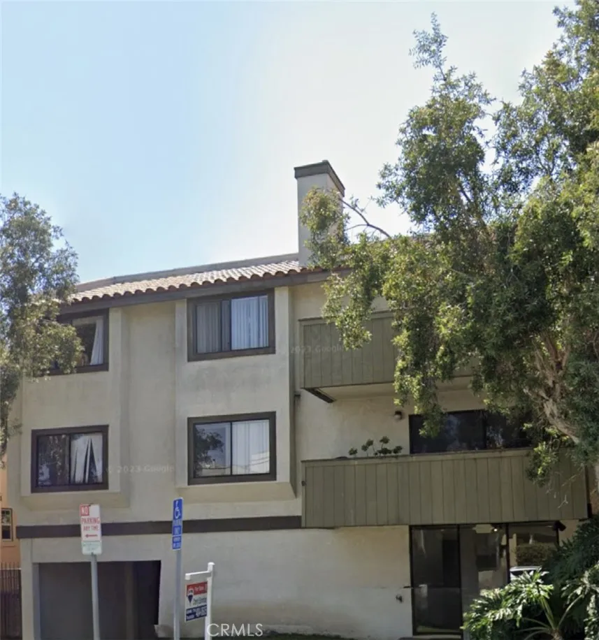 1758 E 2nd Street 204