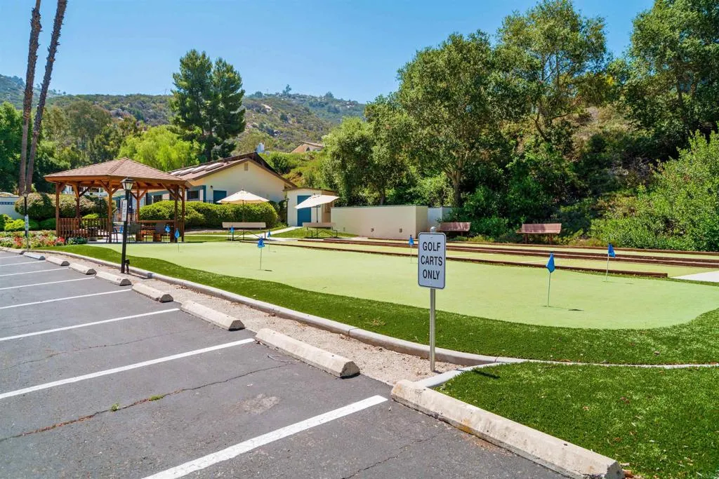 https://cdn.realtyfeed.com/cdn/127/306538717/f3e20602a66bca4dab78f1b461e5ad6f.webp