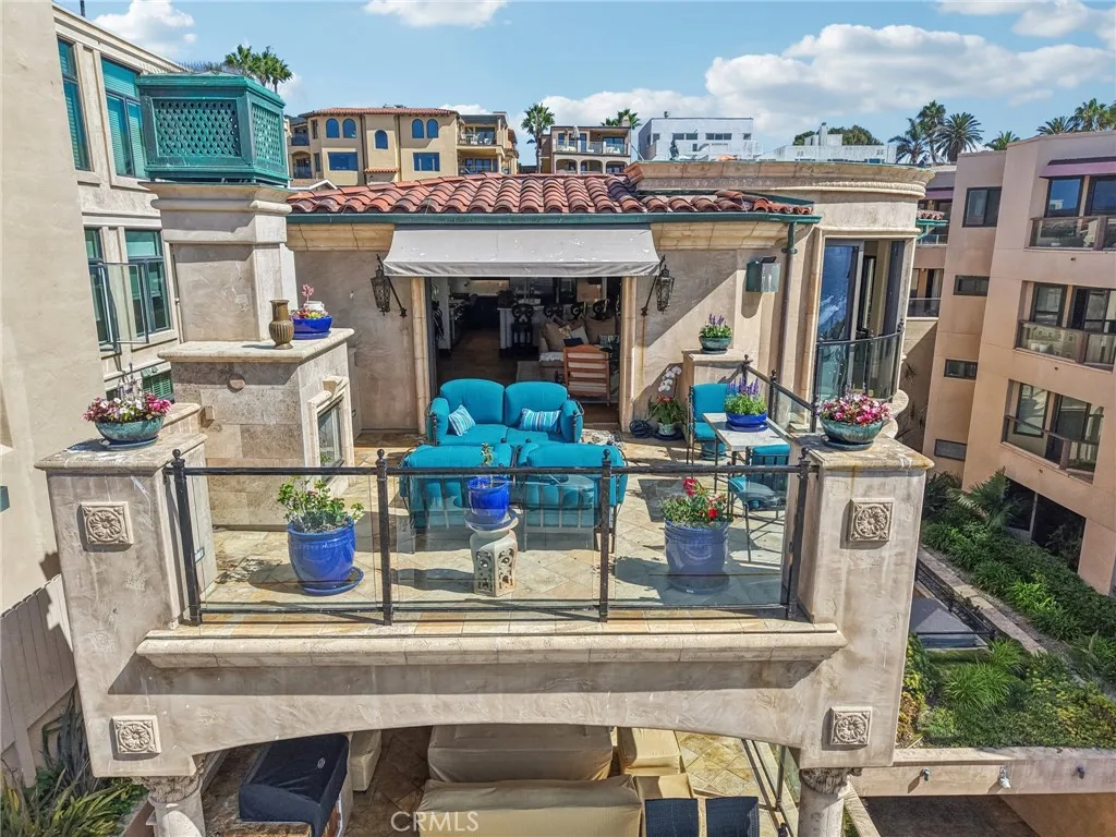 https://cdn.realtyfeed.com/cdn/127/306538746/29ff8e525177d00ce688f3cc5ad5a370.webp