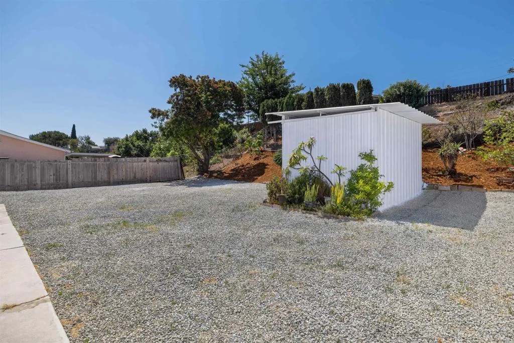 https://cdn.realtyfeed.com/cdn/127/306538870/b58ea0a4cd803e614d5b68bfa5b0d98d.webp