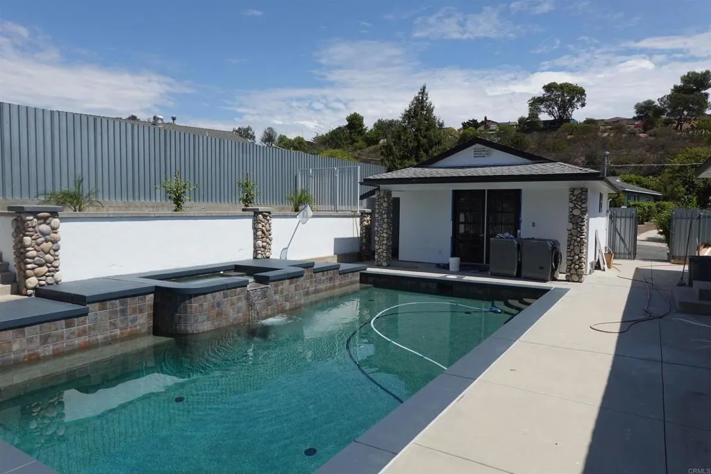 https://cdn.realtyfeed.com/cdn/127/306538871/bed3c4a48fb72b6fd63321ad24d54a38.webp