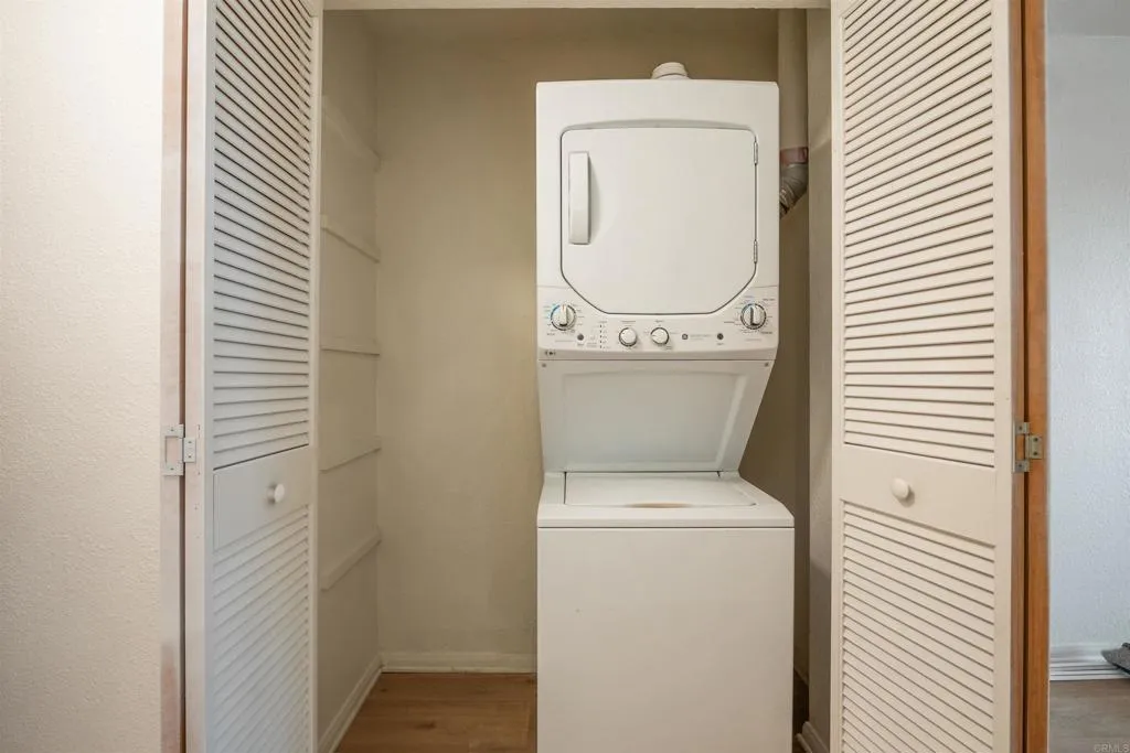 https://cdn.realtyfeed.com/cdn/127/306538911/bd2ee13af887044b9a41c5bc3d48ac48.webp