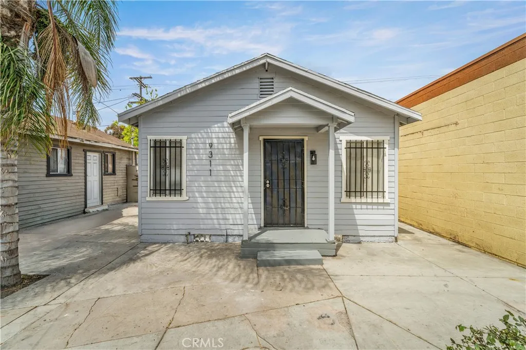 $750,000+