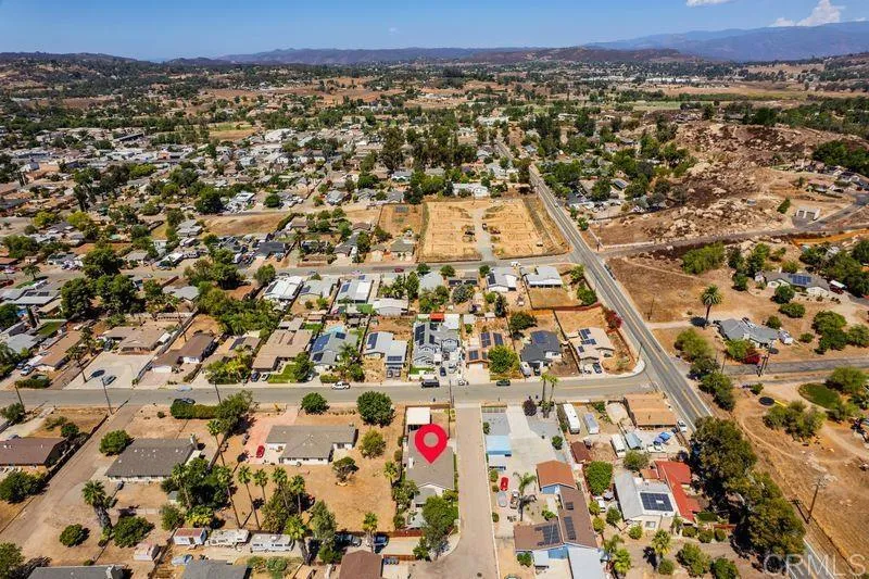 https://cdn.realtyfeed.com/cdn/127/306539017/9c89826f98d51114ecb85ef5b6007c78.webp