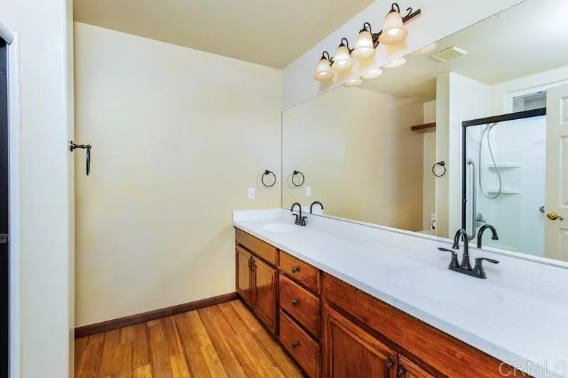 https://cdn.realtyfeed.com/cdn/127/306539017/b431d73428e57e152cb5254096a58186.webp