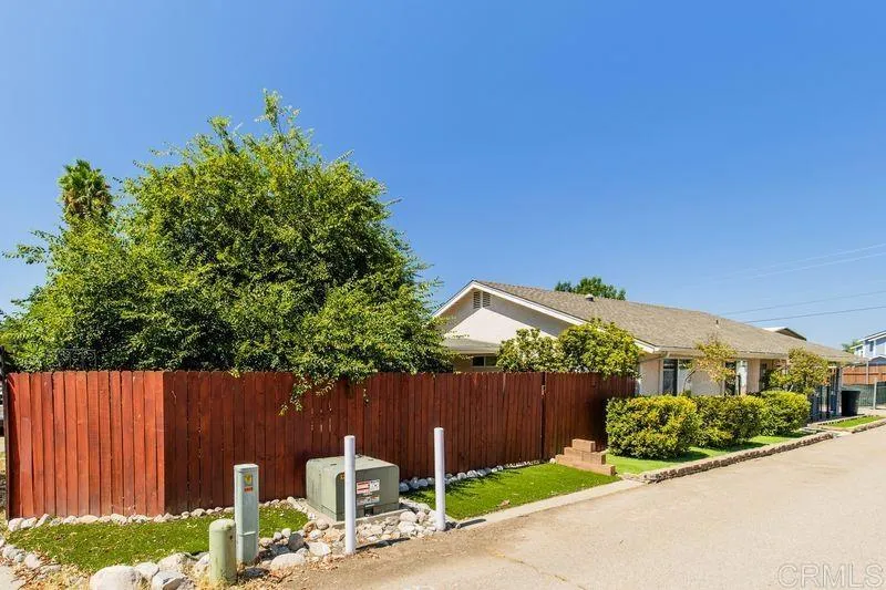 https://cdn.realtyfeed.com/cdn/127/306539017/c99d59c37fe24ff289f2d5a478f3b02d.webp