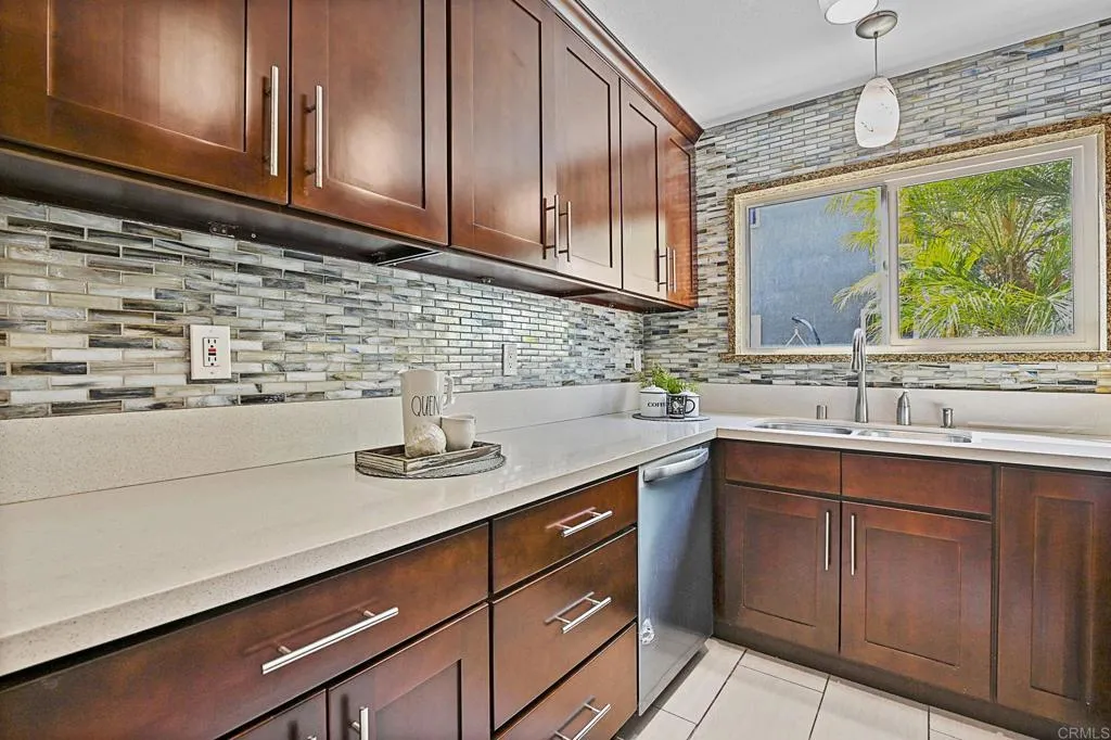 https://cdn.realtyfeed.com/cdn/127/306539077/3dfa5b4aa92db5fd6d42192ce12b30f6.webp