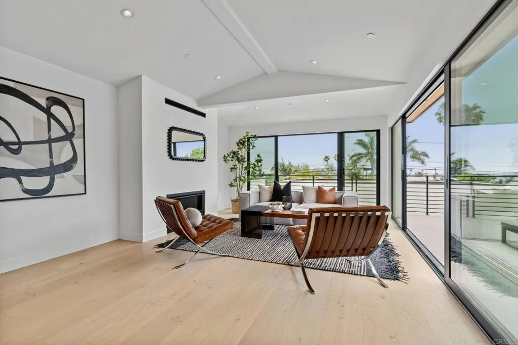 https://cdn.realtyfeed.com/cdn/127/306539087/1975e35614a8b4accc9c7eda22b20d68.webp