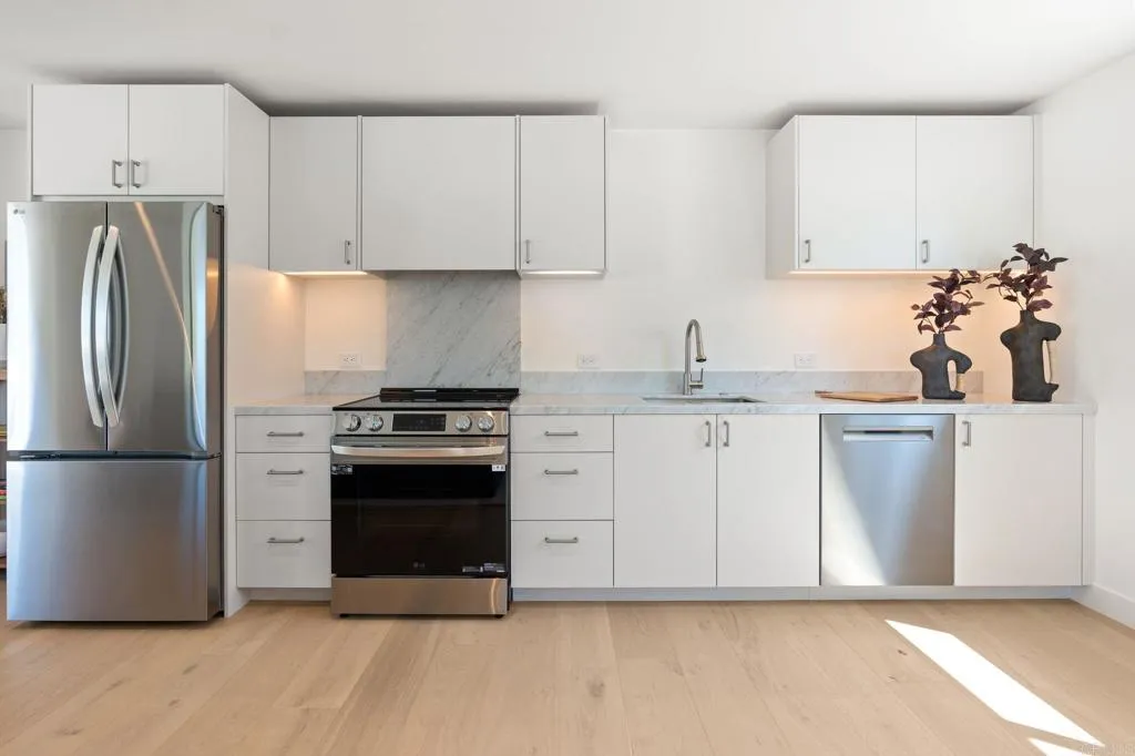 https://cdn.realtyfeed.com/cdn/127/306539087/7f46c4f307e5cc389f135d71cc5afeca.webp