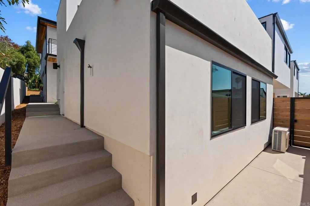 https://cdn.realtyfeed.com/cdn/127/306539087/85b7b0540ebc14bdc664fc77c13eb707.webp