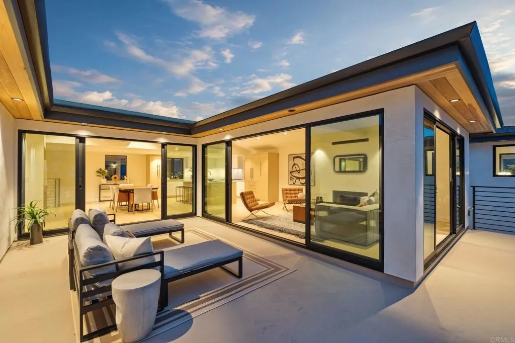 https://cdn.realtyfeed.com/cdn/127/306539087/89d802d2bfcc3d543a8f2bd5e6f2c6bb.webp