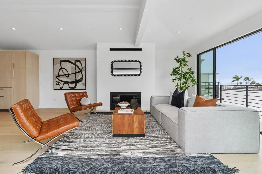 https://cdn.realtyfeed.com/cdn/127/306539087/a93517aa572270de516367aeb0b4dae0.webp
