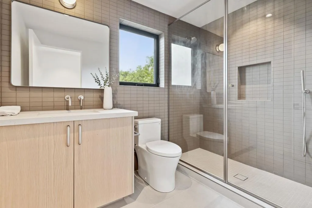 https://cdn.realtyfeed.com/cdn/127/306539087/ad7b5c7a954c74f2bfcbfe966ddf451a.webp