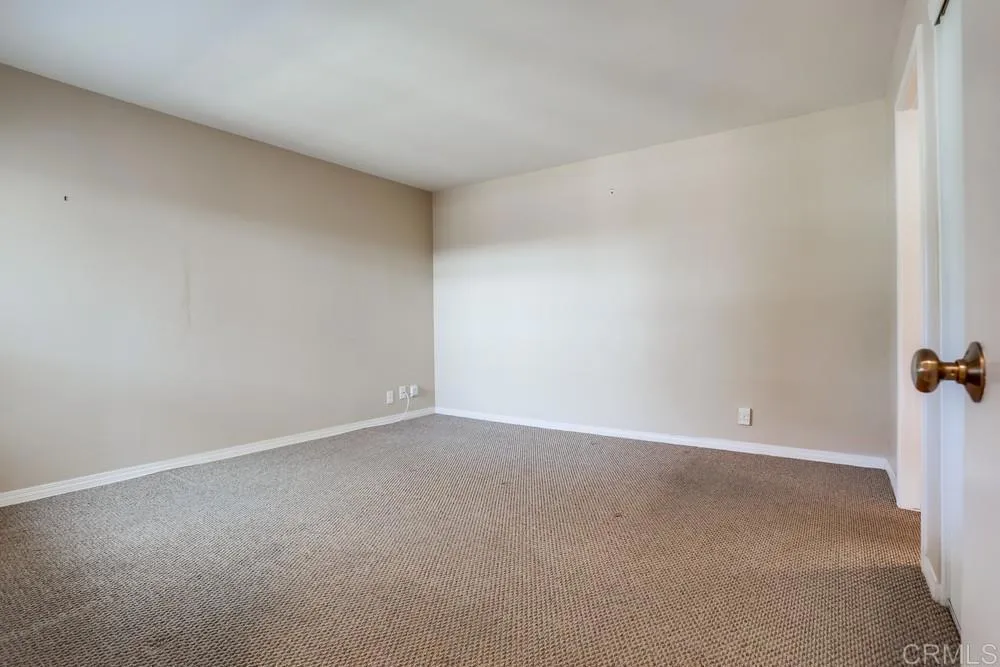 https://cdn.realtyfeed.com/cdn/127/306539171/6af2e83af094701096c59c1191ba5258.webp