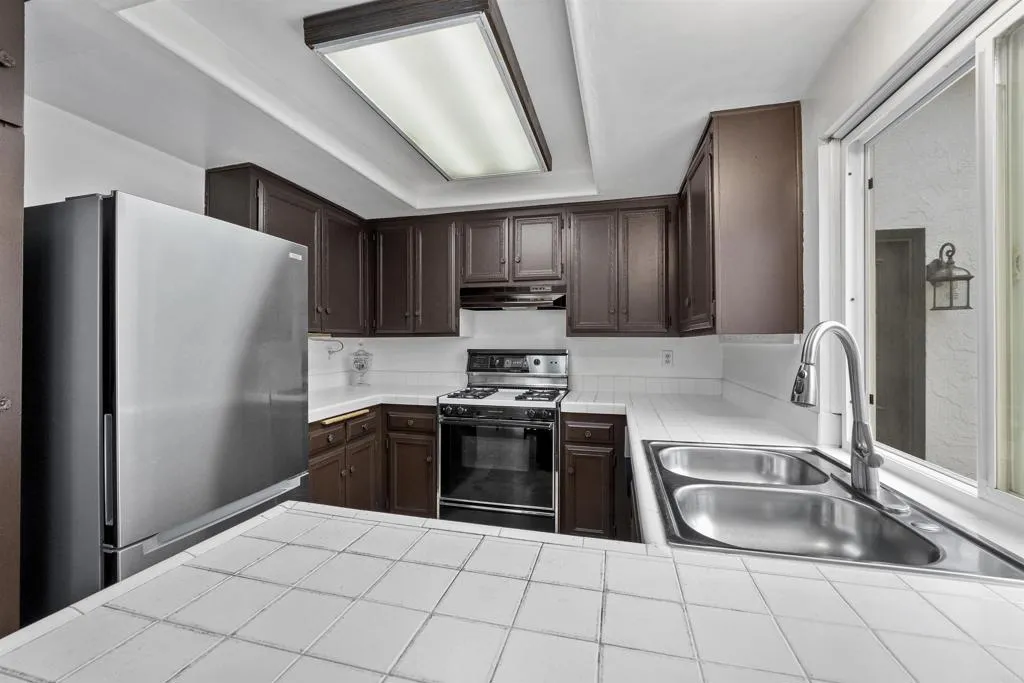 https://cdn.realtyfeed.com/cdn/127/306539207/d7d758064b6fab3a2f8b7d513fc6ef46.webp