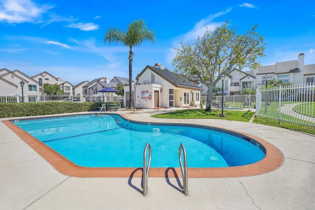 https://cdn.realtyfeed.com/cdn/127/306539209/7374ca7e0a463b7031cb4eb345143001.webp