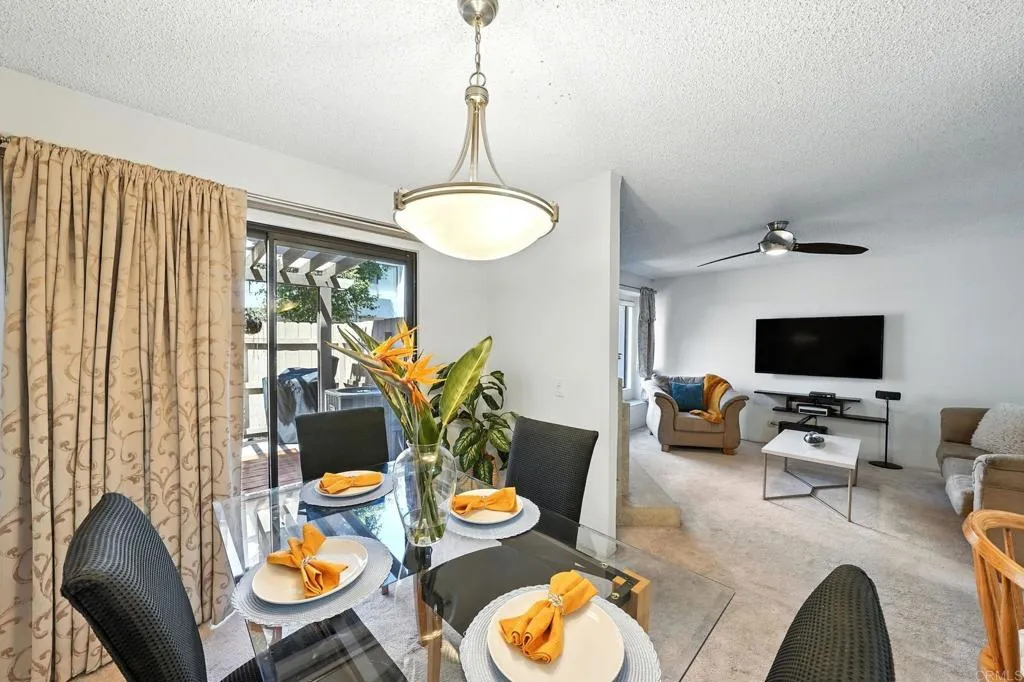 https://cdn.realtyfeed.com/cdn/127/306539209/79ab2e017aa9ab3729635f888d499822.webp