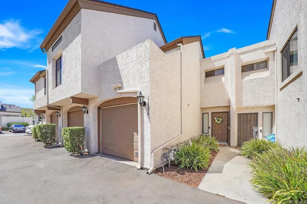 https://cdn.realtyfeed.com/cdn/127/306539209/b4dfb6312444b7887fd2313084a9b0a0.webp