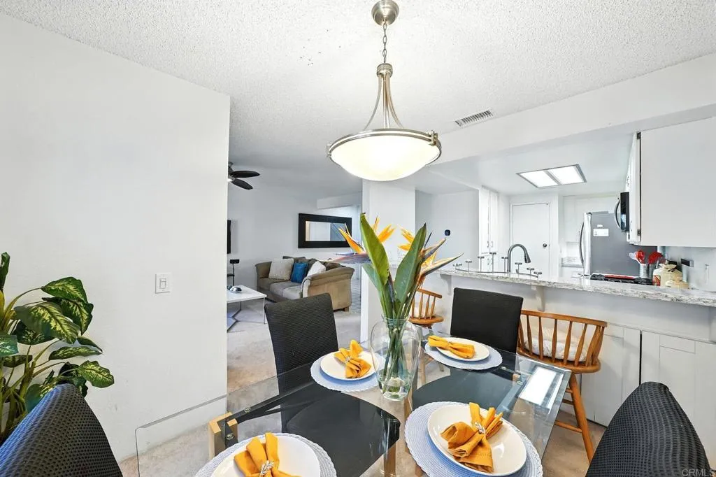 https://cdn.realtyfeed.com/cdn/127/306539209/bc2ebed5a28455a7cdd7e50ad5ba2d1c.webp