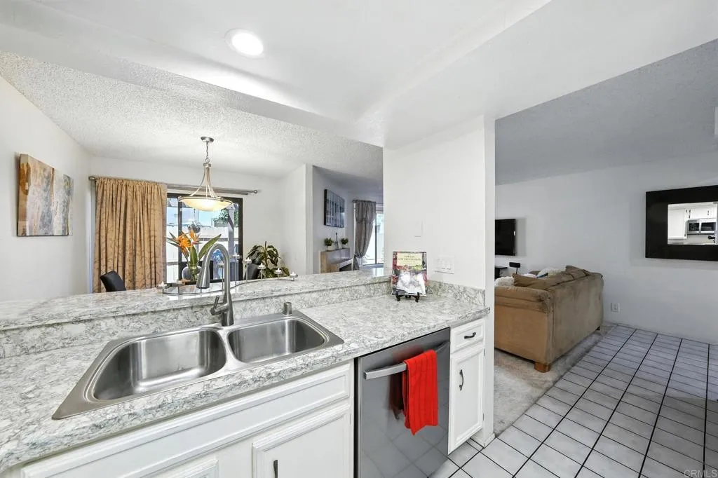 https://cdn.realtyfeed.com/cdn/127/306539209/be90e49a9477096bf4631611b56e3757.webp